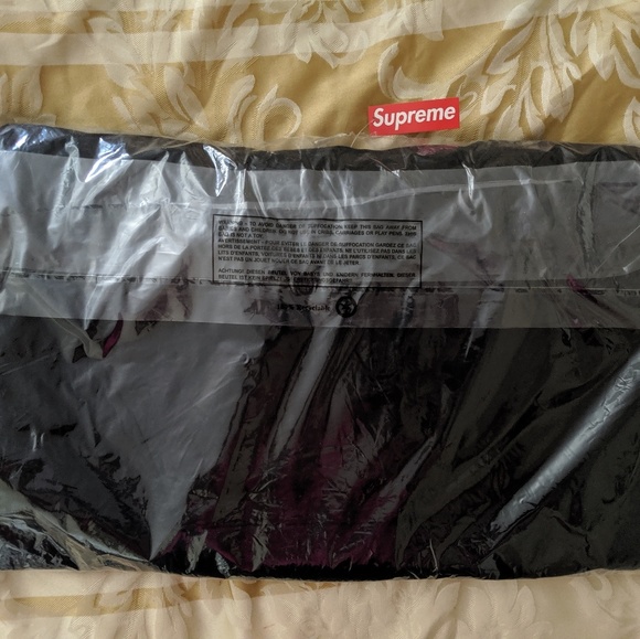 Supreme Love and Hate Hoodie - Picture 3 of 3